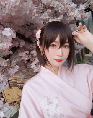 日本大尺度做爰床戏呻吟五十度黑_BD英语电影完整版