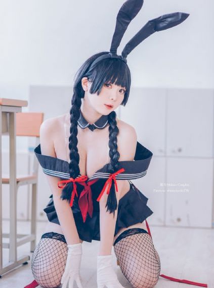 男女互扒衣服亲吻揉摸_BD英语免费电视剧