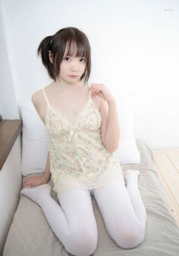 欧美顶级模特时装走秀_蓝光手机在线观看