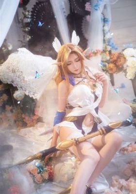 西歐性感美女操屄視頻直播_BD国语超清免费观看
