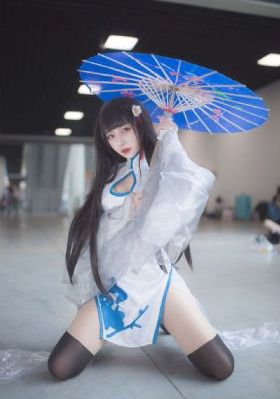国产白嫩漂亮美女在线观看_蓝光完整在线观看